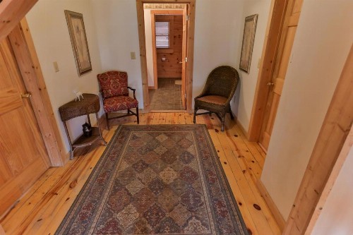Log Inn Family Cabin - image 17