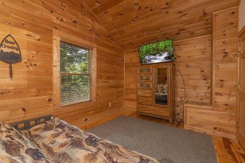 Log Inn Family Cabin - image 20
