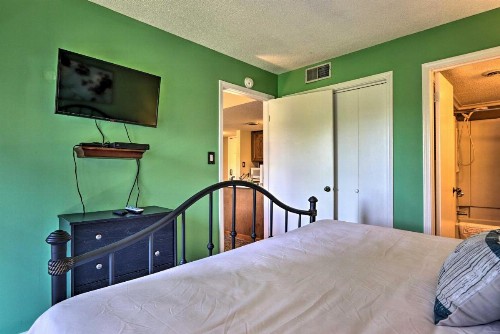 Condo with Pool and Grill Access 4 Mi to Gatlinburg - image 11