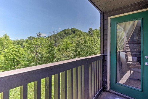 Condo with Pool and Grill Access 4 Mi to Gatlinburg - image 3