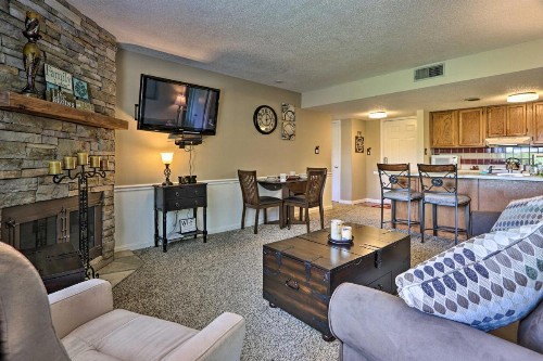 Condo with Pool and Grill Access 4 Mi to Gatlinburg - image 9