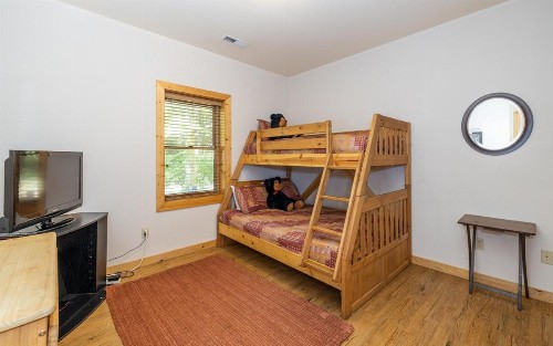 Gatlinburg High End Cabin: Hot Tub Pool Table and More! - image 4