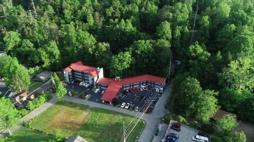 Bear Creek Inn Gatlinburg TN - image 14