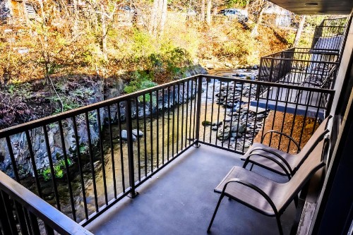 Bear Creek Inn Gatlinburg TN - image 16