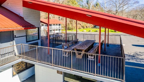 Bear Creek Inn Gatlinburg TN - image 18