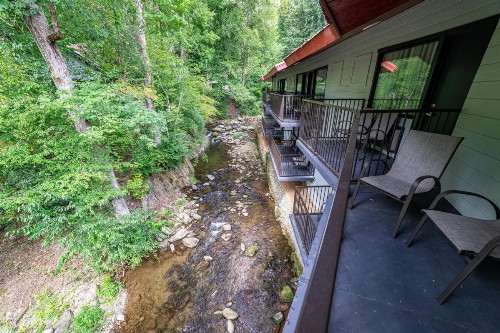 Bear Creek Inn Gatlinburg TN - image 30