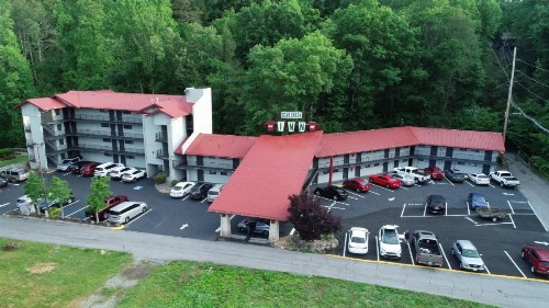 Bear Creek Inn Gatlinburg TN - image 32