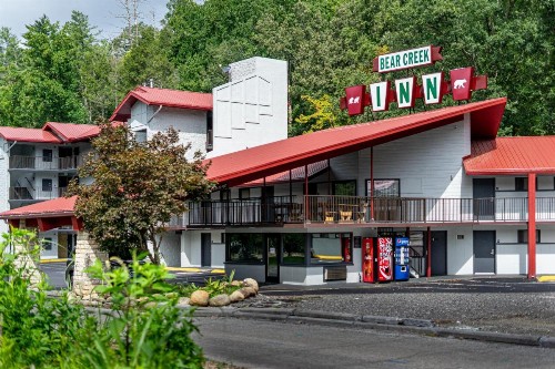 Bear Creek Inn Gatlinburg TN - image 42