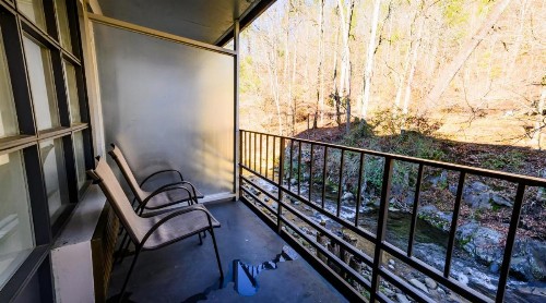 Bear Creek Inn Gatlinburg TN - image 9
