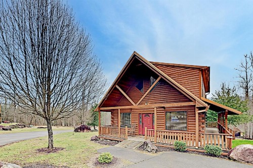 New-Build Resort Cabin - Hot Tub Pools & Tennis cabin - image 3