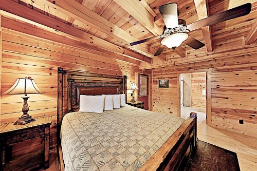New-Build Resort Cabin - Hot Tub Pools & Tennis cabin - image 9