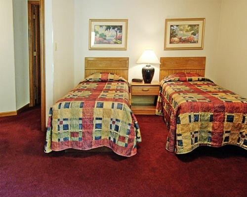 Secluded Family Condo in the Beauty of the Smokies - Two Bedroom #1 - image 9