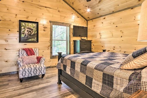 Modern Gatlinburg Cabin with Hot Tub Game Room - image 14
