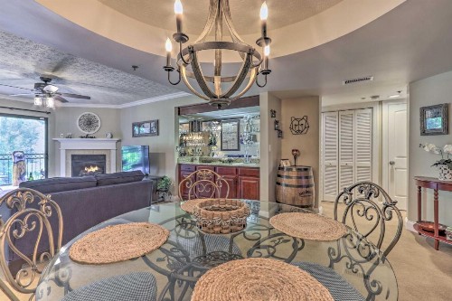 Bootleggers Hideaway - Tranquil Dtwn Condo! - image 7