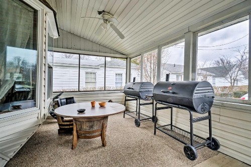 Lake Erie 'Beechaven' Retreat on the Strip! - image 3