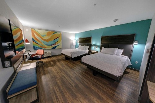 Tru By Hilton Georgetown - image 9