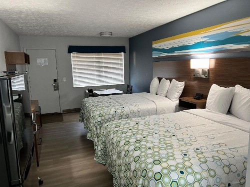 Deluxe Inn Georgetown - image 10