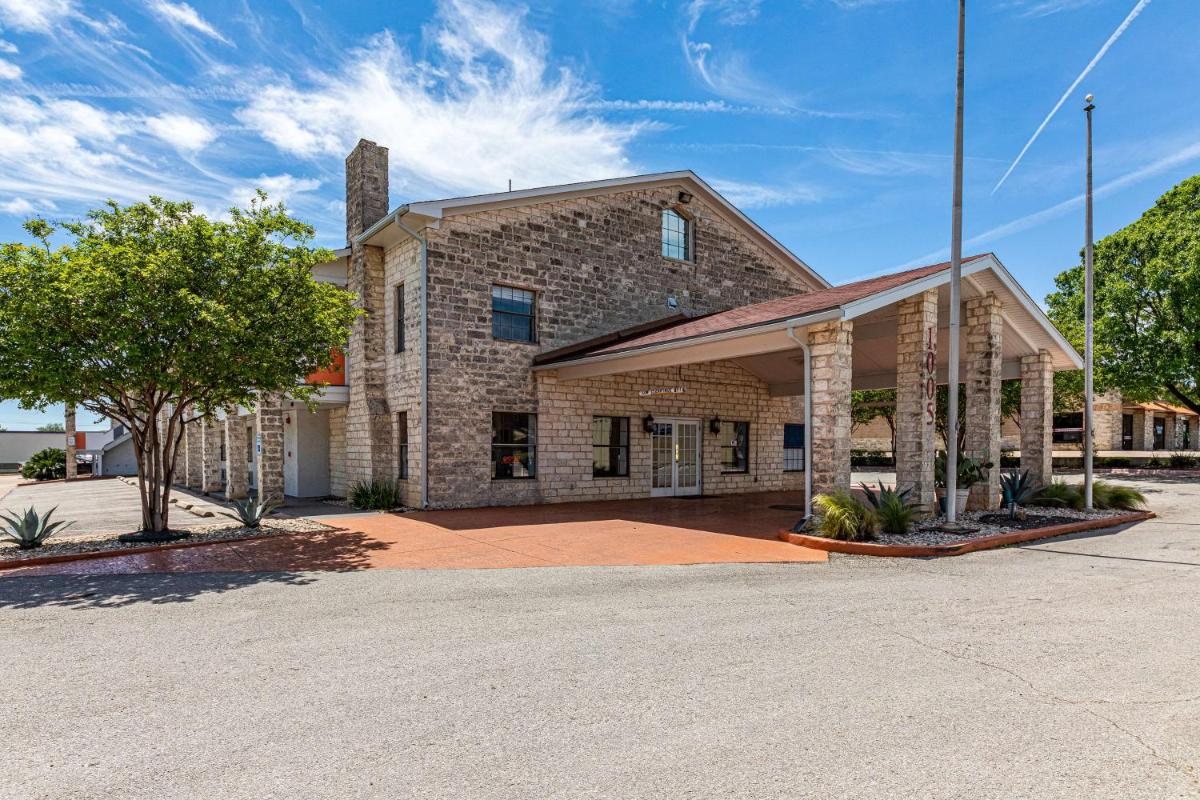Motel 6-Georgetown TX - image 2