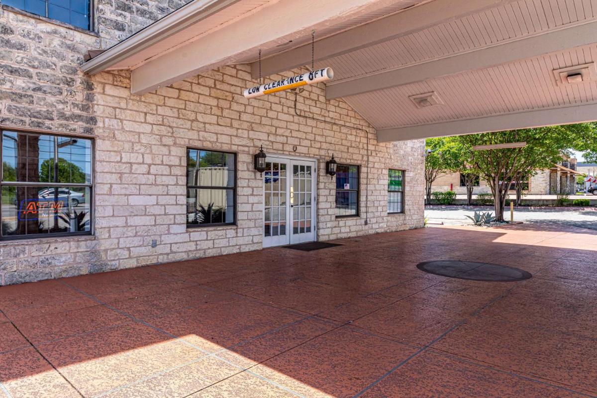 Motel 6-Georgetown TX - image 4