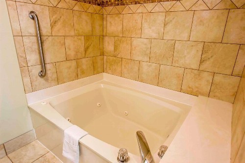 Quality Inn & Suites Germantown North - image 3