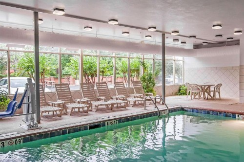 Quality Inn & Suites Germantown North - image 5