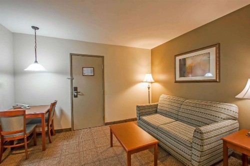 Quality Inn & Suites Germantown North - image 7