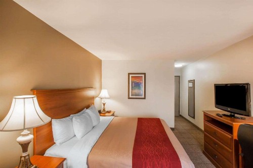 Quality Inn & Suites Germantown North - image 9