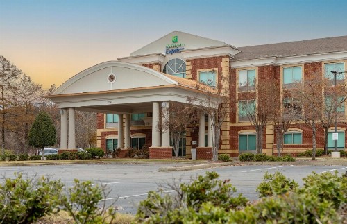 Holiday Inn Express Hotel & Suites Memphis/Germantown an IHG Hotel - image 20