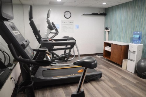 Holiday Inn Express Hotel & Suites Memphis/Germantown an IHG Hotel - image 23