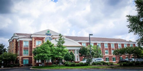 Holiday Inn Express Hotel & Suites Memphis/Germantown an IHG Hotel - image 4
