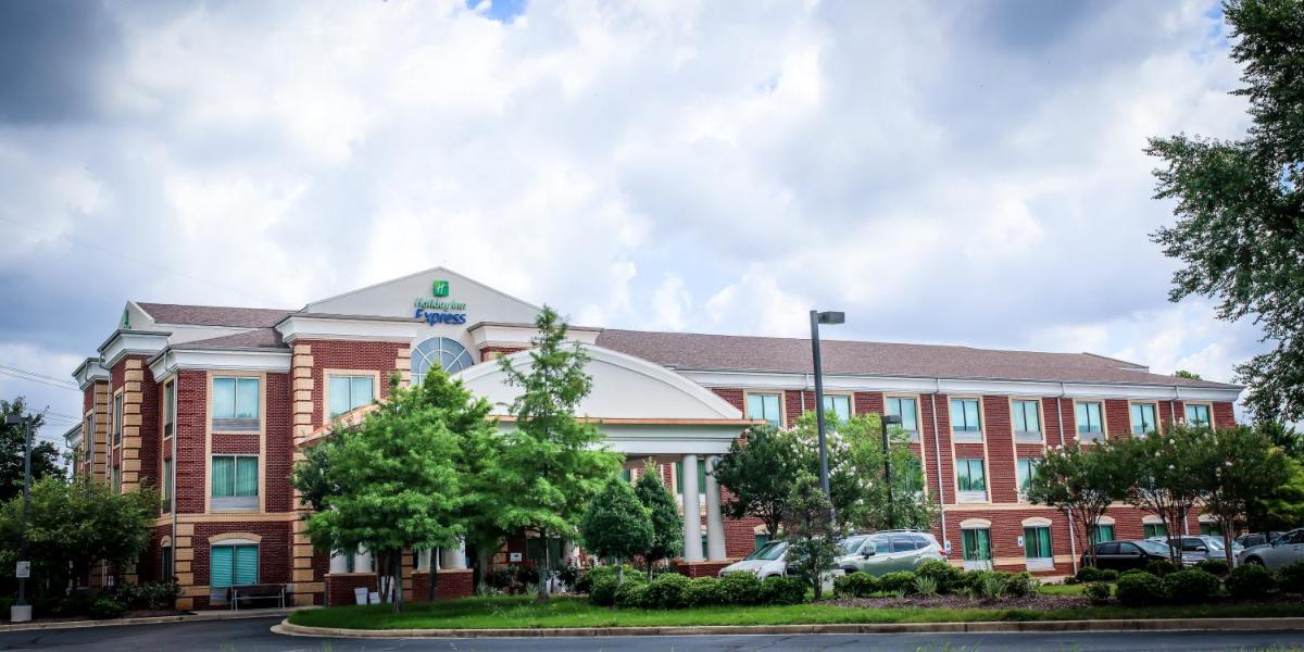 Holiday Inn Express Hotel & Suites Memphis/Germantown an IHG Hotel - image 4