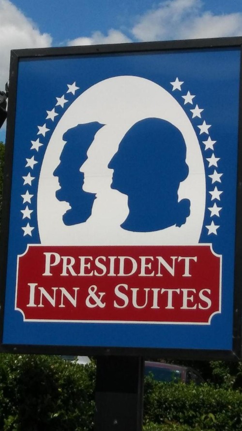 President Inn & Suites - image 5