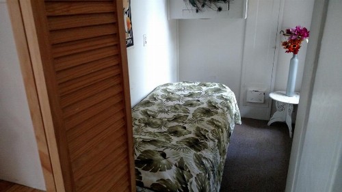Cozy Cabernet Cabin - image 10