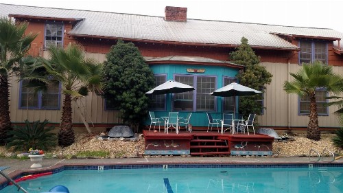 Cozy Cabernet Cabin - image 18
