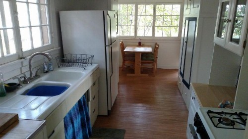 Cozy Cabernet Cabin - image 6