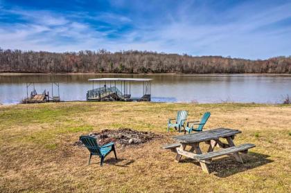Lake House Waterfront Fun and Updated Interior