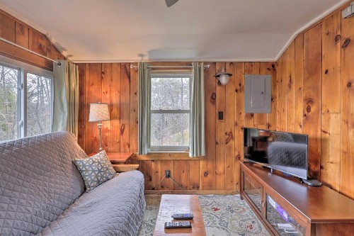 NEW-Gilford Retreat-Walk to Beach 6Mi to Gunstock - image 4