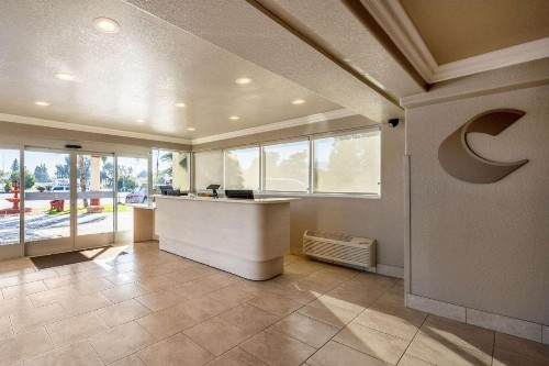 The Inn at 8435 - image 33