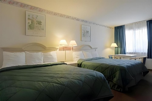 Days Inn by Wyndham Gilroy - image 24