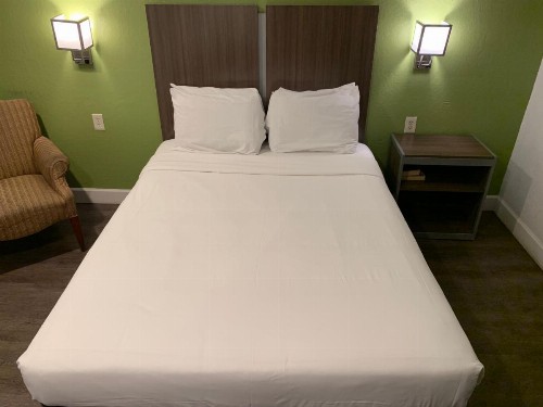 Gilroy Inn - image 3