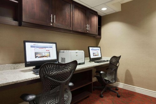 Hilton Garden Inn Gilroy - image 20