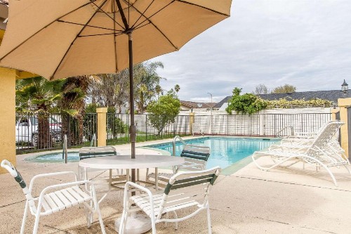 Quality Inn & Suites Gilroy - image 33