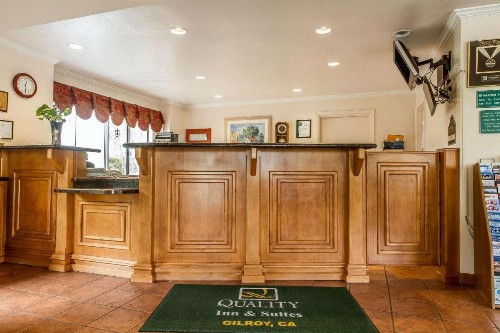 Quality Inn & Suites Gilroy - image 6