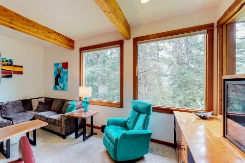 St. Moritz House & Apartment - image 11