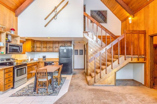 Kelly's Chalet - image 8