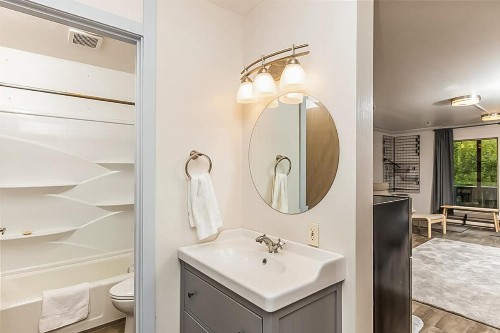 Aleyska East Condo - image 11