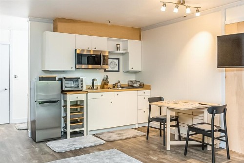 Aleyska East Condo - image 6