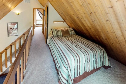 Snowbird Chalet #5 - image 12