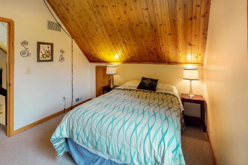 Snowbird Chalet #5 - image 9