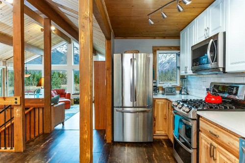 Moose Meadow Chalet - image 10